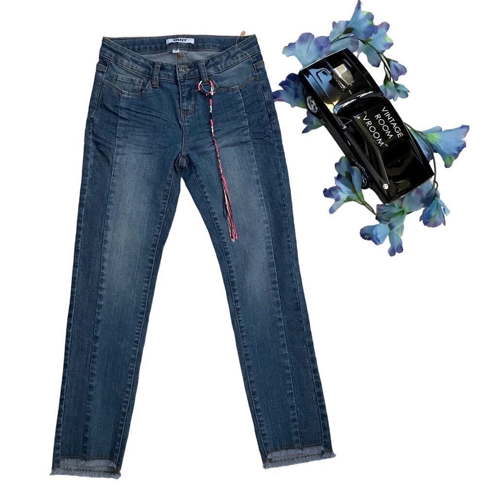 DKNY NWOT Medium Wash Jeans Girls 10